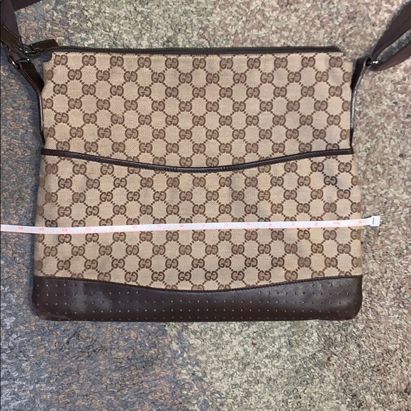 GUCCI CROSSBODY - Picture 5 of 8